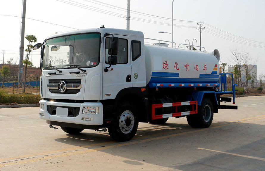 東風(fēng)D9 30米霧炮車