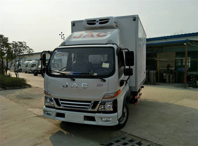 江淮駿鈴4米冷藏車